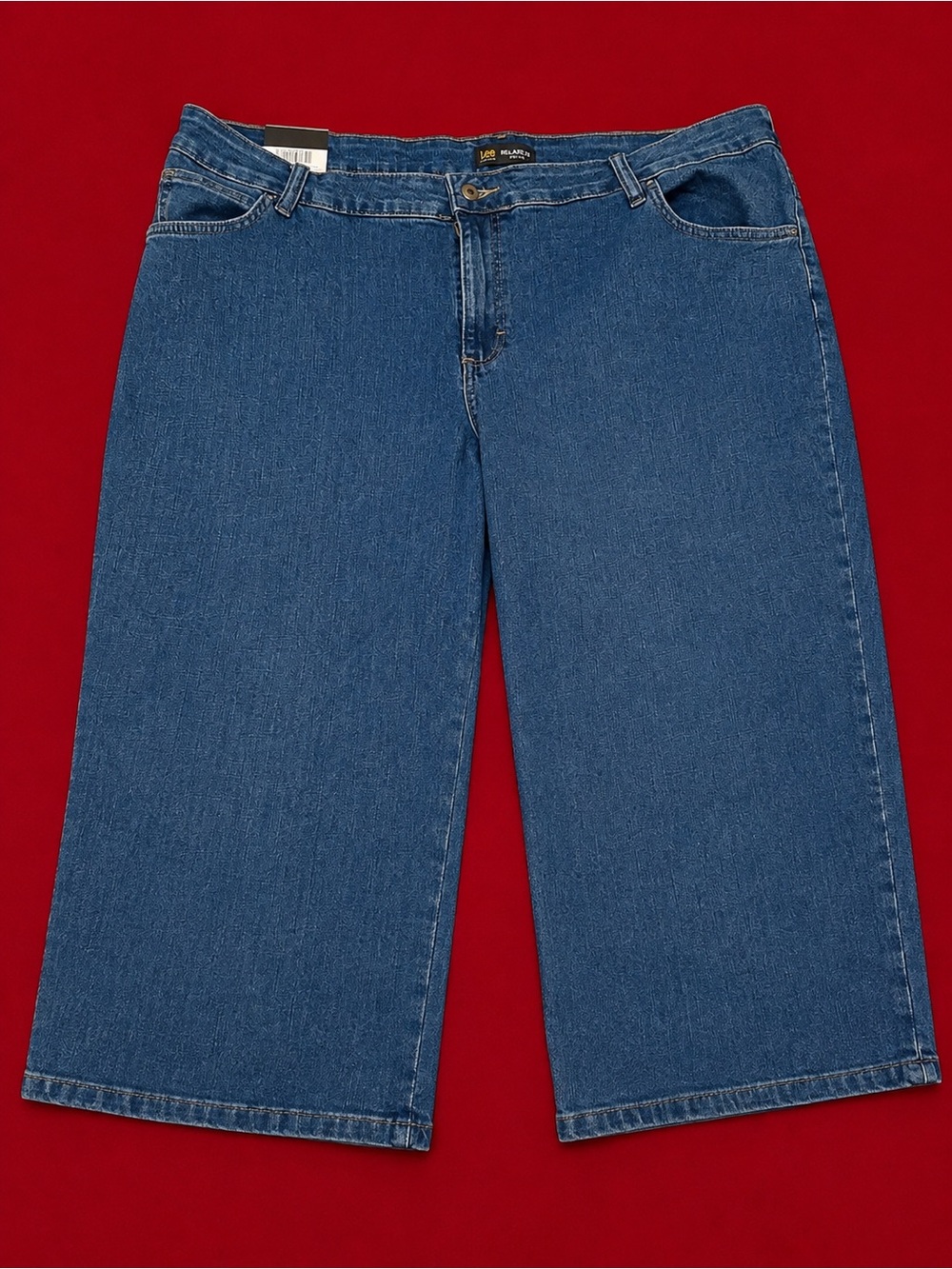 NWT woman’s capri pants.  Plus 20W